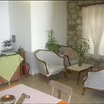 Avcihan Tas Ev לינה וארוחת בוקר אלאקאטי