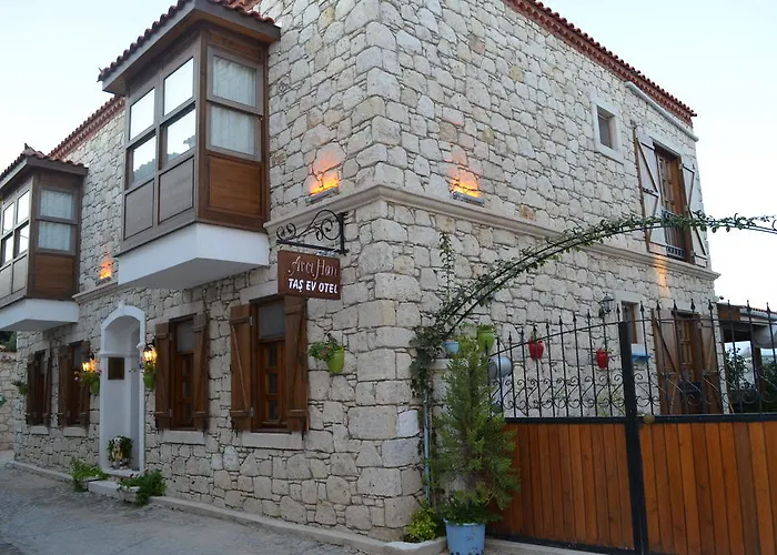 Avcihan Tas Ev Bed and Breakfast Αλακάτι