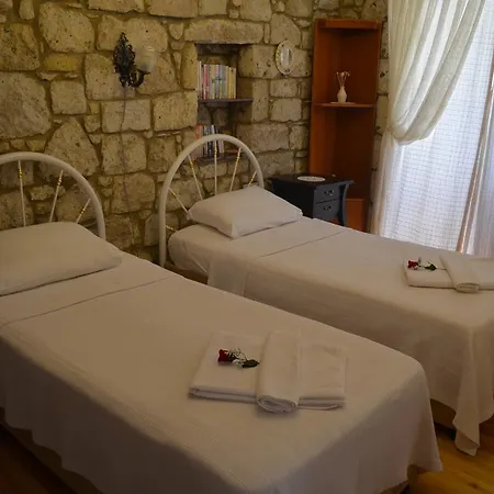 Bed and breakfast Avcihan Tas Ev Alaçatı