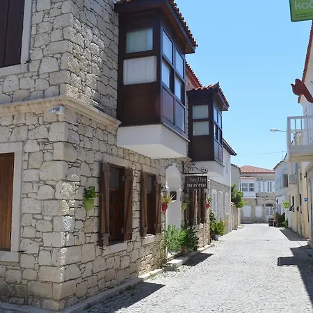 Avcihan Tas Ev Bed & Breakfast 3*