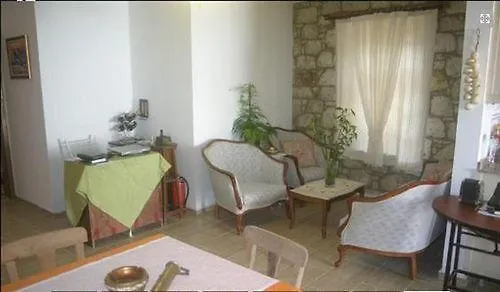 Avcihan Tas Ev Couette-café Alaçatı